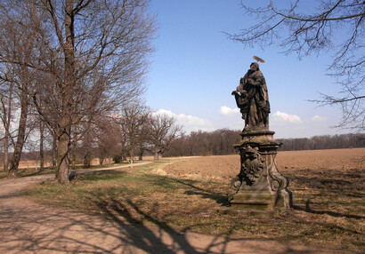 Socha sv. Jana Nepomuckého